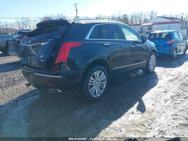 2018 CADILLAC XT5 1GYKNFRS5JZ121731 Photo 3