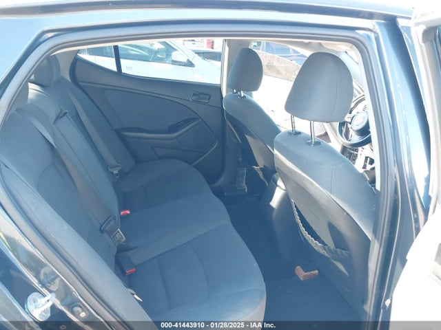 KIA Optima Lx 2015 KNAGM4A75F5596849 Image 8