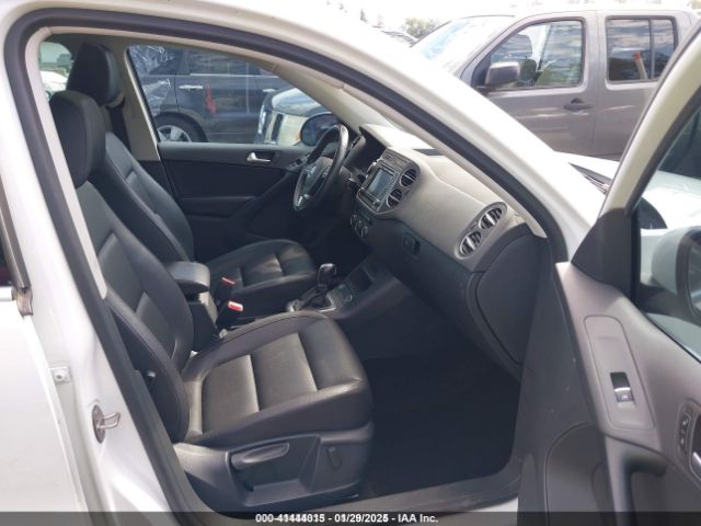 WVGBV7AXXGW580052 Volkswagen TIGUAN SE