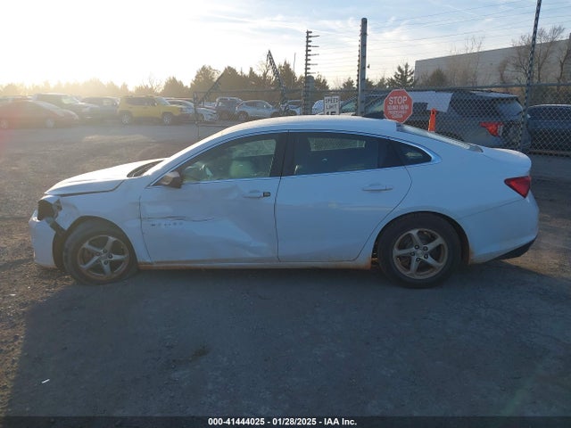 1G1ZB5ST4HF137188 Chevrolet MALIBU LS