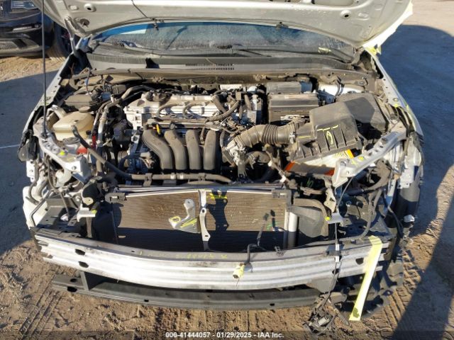 5YFEPRAE3LP074748 Toyota COROLLA LE