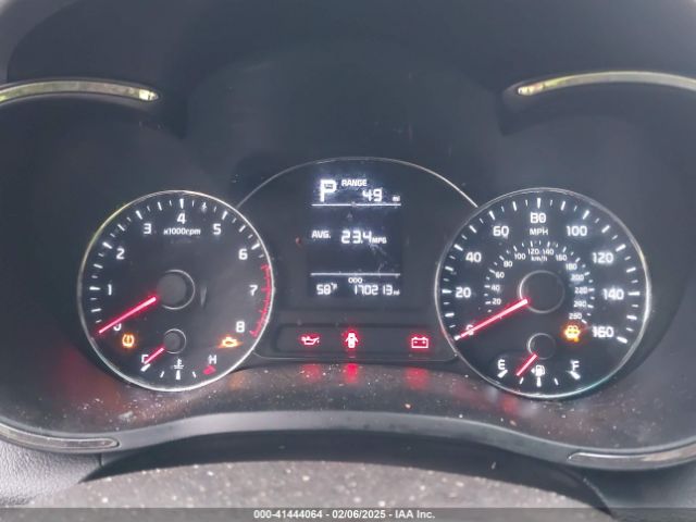 3KPFK4A70JE236633 KIA FORTE LX