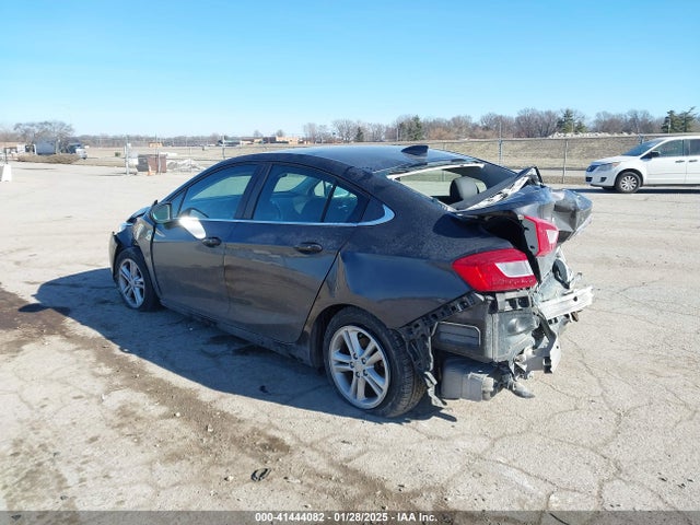 1G1BE5SM6H7195671 Chevrolet Cruze Lt Auto