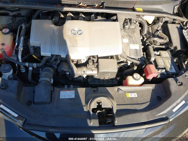 Toyota Prius Two 2018 JTDKBRFU6J3588262 Image 10
