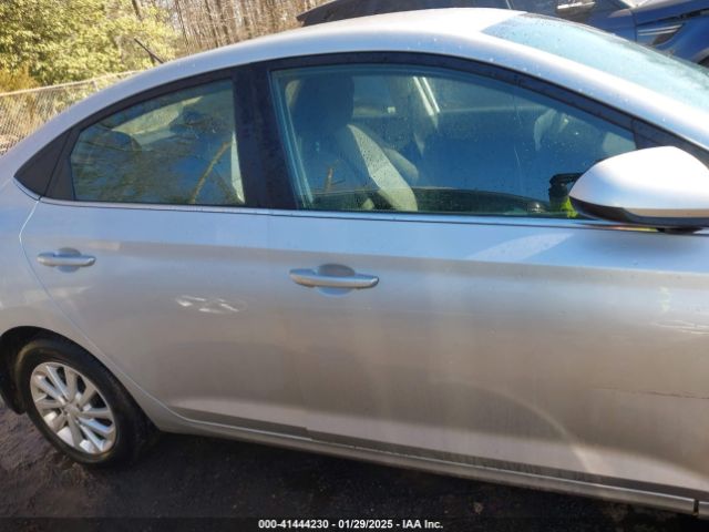 3KPC24A64NE157918 Hyundai Accent Sel