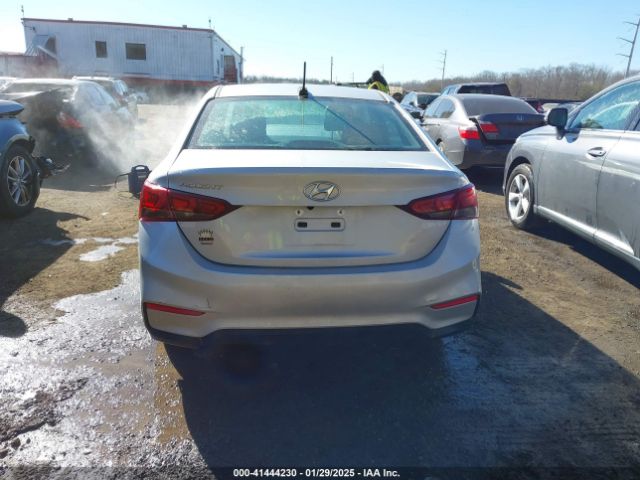 3KPC24A64NE157918 Hyundai Accent Sel