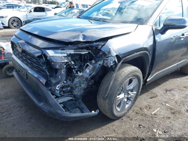 2T3P1RFV8RC467566 Toyota Rav4 Xle/xle Premium