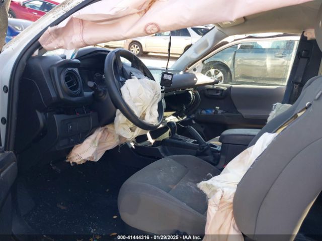 3TYRZ5CN6NT018593 Toyota Tacoma Sr V6