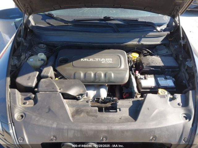 1C4PJLCB8GW330017 Jeep Cherokee Latitude