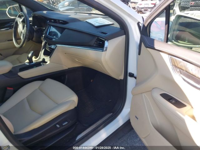 1GYKNARSXKZ181007 Cadillac Xt5 Standard