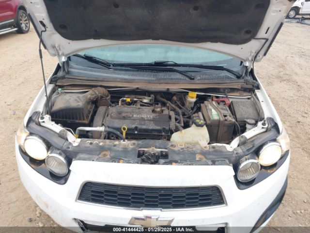 1G1JC5SH8F4182147 Chevrolet Sonic Lt Auto
