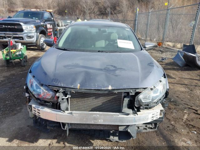 19XFC2F50GE033713 Honda Civic Lx