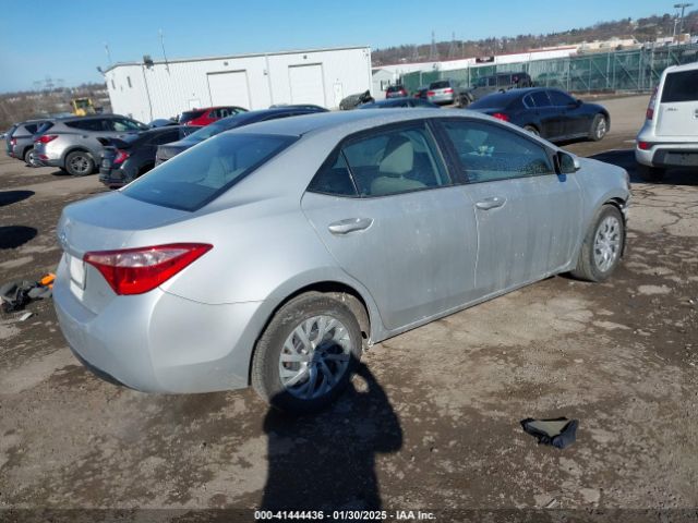 2T1BURHE7JC046630 Toyota COROLLA LE