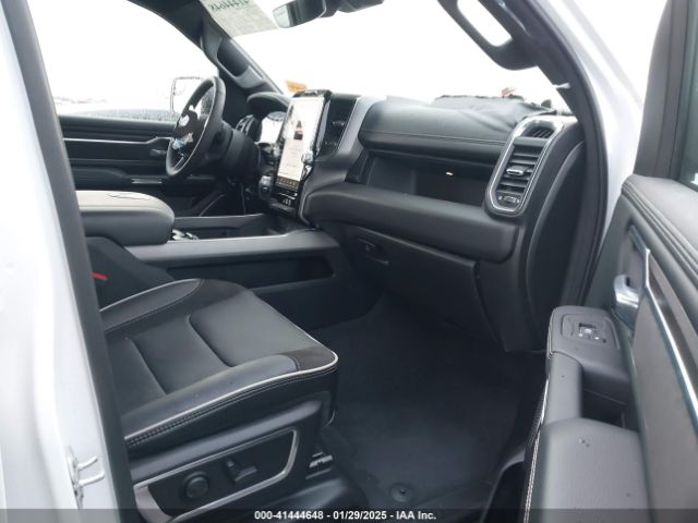 1C6SRFJP3SN513205 RAM 1500 Laramie  4x4 5'7 Box