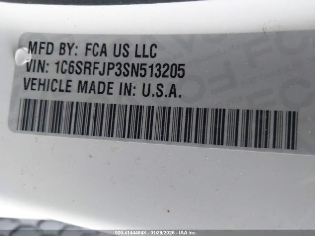 1C6SRFJP3SN513205 RAM 1500 Laramie  4x4 5'7 Box