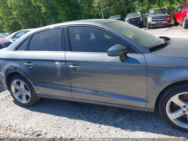 WAUAUGFF3J1044466 Audi A3 2.0t Premium/2.0t Tech Premium