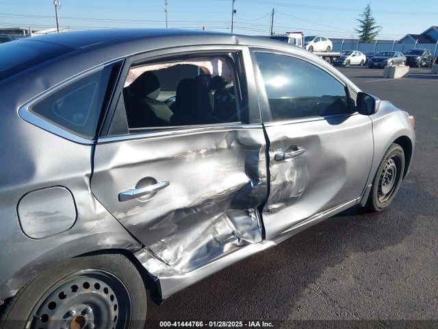 3N1AB7AP4KY218764 Nissan SENTRA S