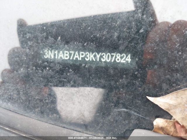 3N1AB7AP3KY307824 Nissan SENTRA SV
