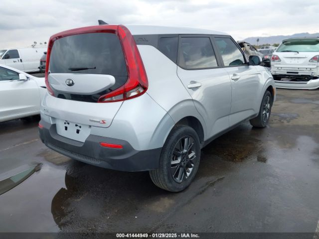 KNDJ23AU6M7794954 KIA SOUL S