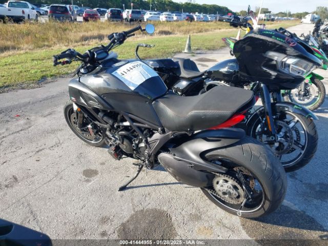 2016 DUCATI DIAVEL ZDM13BSW9GB029234 Photo 2