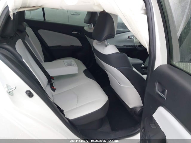 Toyota Prius Limited 2019 JTDKARFUXK3085452 Image 8