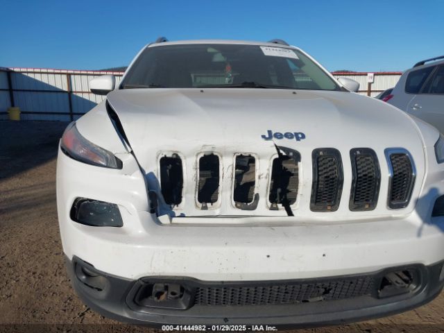 1C4PJMCB3HW513784 Jeep 2017