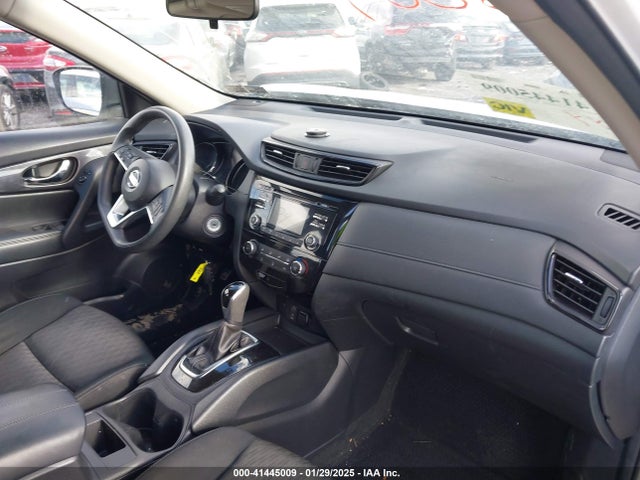 Nissan ROGUE S 2017 KNMAT2MV1HP517355 Image 5