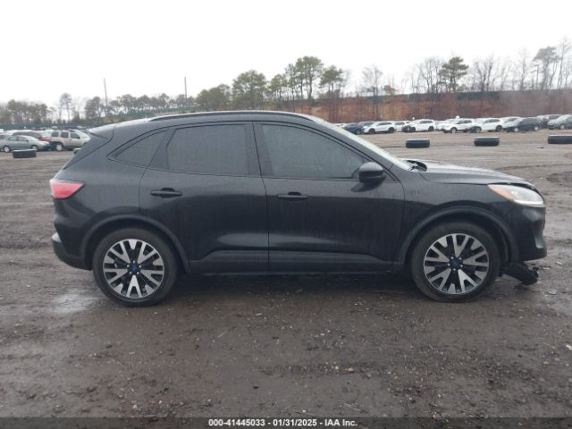 1FMCU9BZ9LUC24975 Ford Escape Se Sport Hybrid
