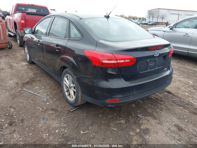 Ford FOCUS SE 2016 1FADP3FE9GL233651 Image 3