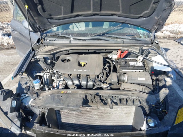 5NPD84LF5JH303099 Hyundai Elantra Value Edition