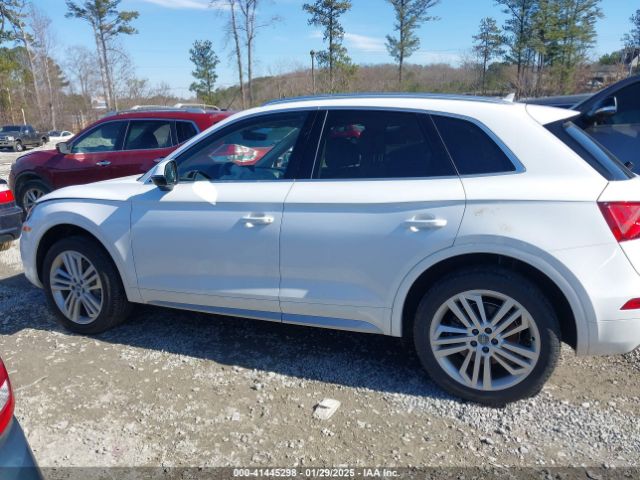 WA1BNAFY1J2103568 Audi Q5 2.0t Premium/2.0t Tech Premium