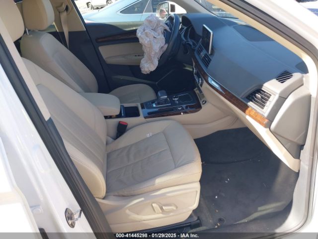 WA1BNAFY1J2103568 Audi Q5 2.0t Premium/2.0t Tech Premium
