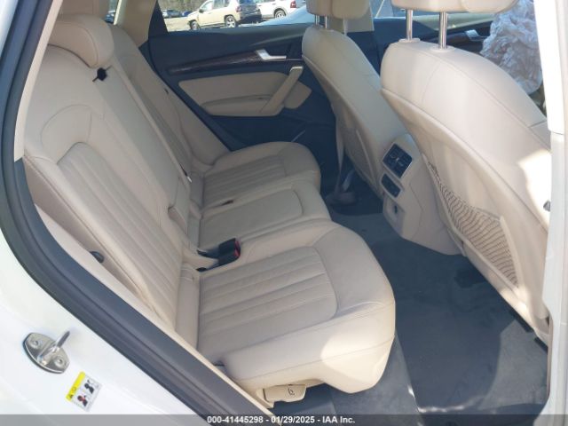 WA1BNAFY1J2103568 Audi Q5 2.0t Premium/2.0t Tech Premium