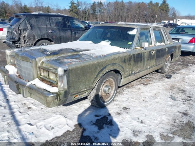 1988 LINCOLN TOWN CAR 1LNBM82F8JY638492 Photo 1