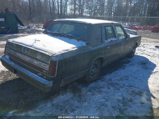 1988 LINCOLN TOWN CAR 1LNBM82F8JY638492 Photo 3