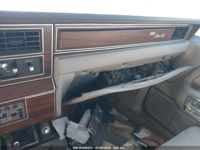 1988 LINCOLN TOWN CAR 1LNBM82F8JY638492 Photo 5