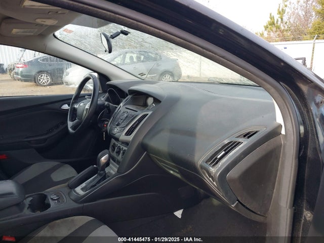 Ford FOCUS SE 2014 1FADP3K26EL280869 Image 5