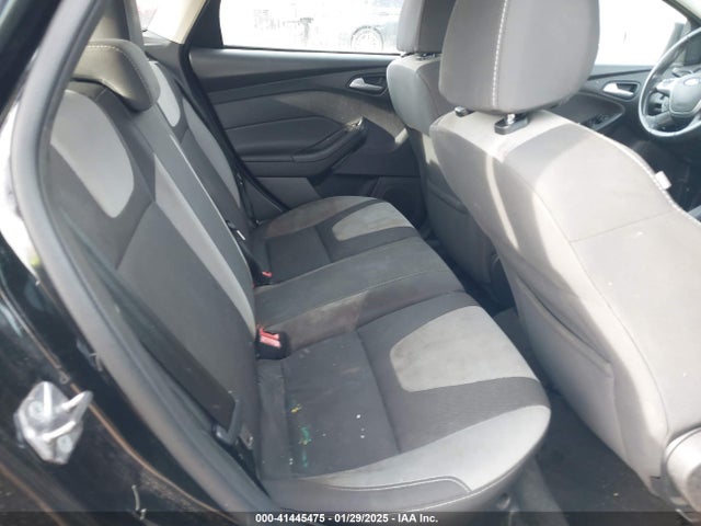 Ford FOCUS SE 2014 1FADP3K26EL280869 Image 8