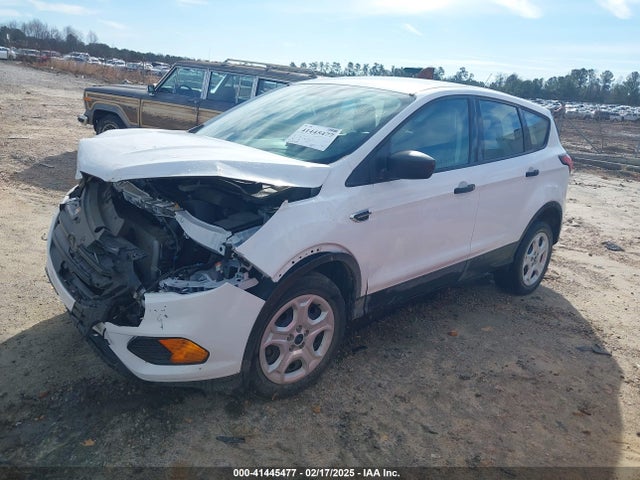 Ford ESCAPE S 2019 1FMCU0F76KUB11066 Image 2