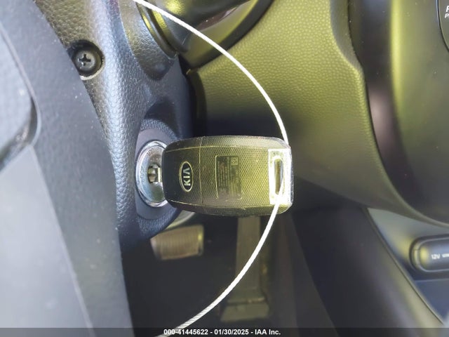 KIA Soul 2017 KNDJN2A27H7501715 Image 11