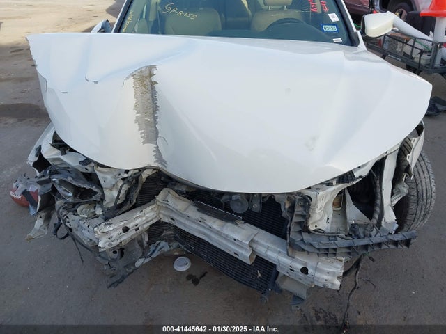1HGCR2F30HA111932 Honda ACCORD LX