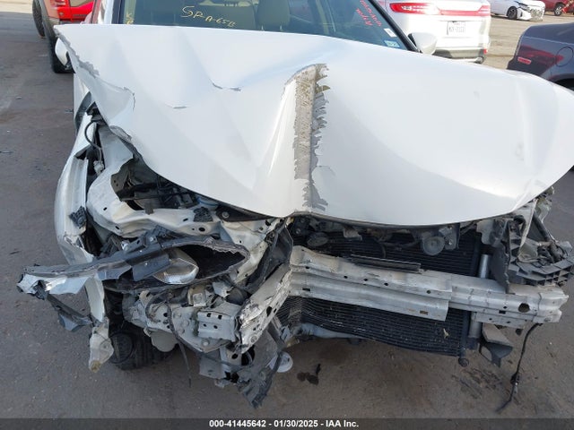 1HGCR2F30HA111932 Honda ACCORD LX