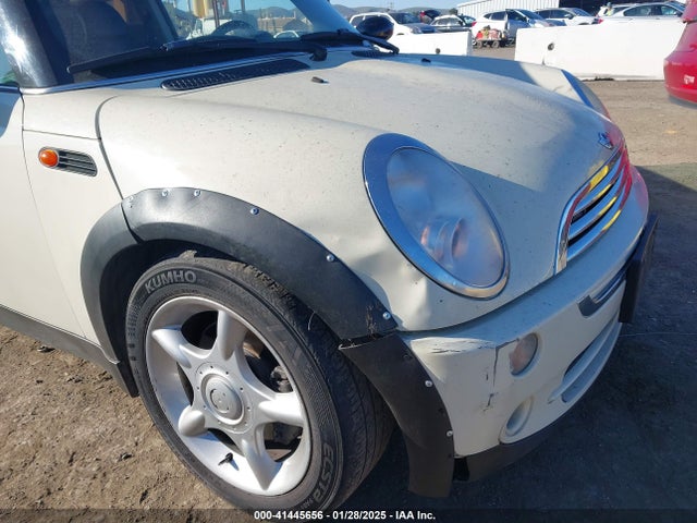 2006 MINI COOPER WMWRC335X6TK18734 Photo 5