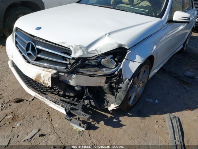 WDDGF4HB3EA963847 Mercedes-Benz C 250 Luxury/sport