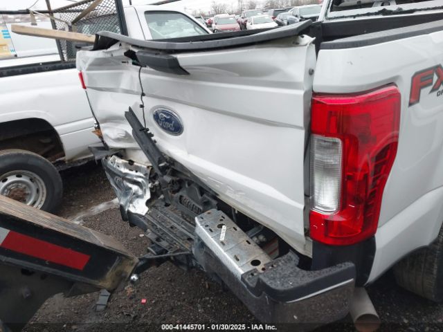 1FT7W2B62KEG69113 Ford F-250 Xl