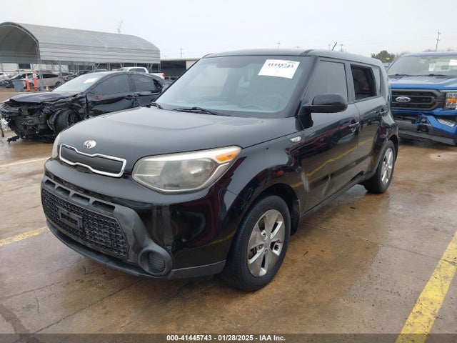 KIA Soul 2014 KNDJN2A29E7090152 Image 2