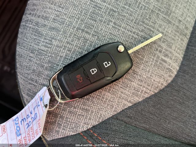3FTTW8E3XNRA39019 Ford Maverick Xlt