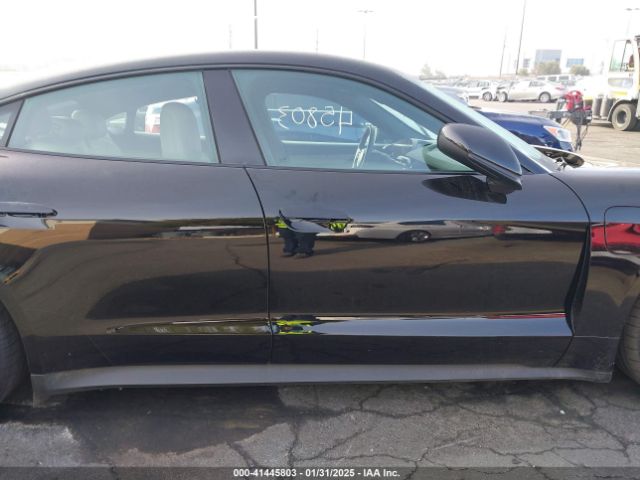 WP0AA2Y11NSA17303 Porsche Taycan