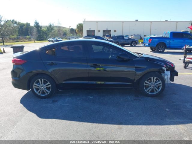 5NPD84LF1JH293137 Hyundai ELANTRA SEL