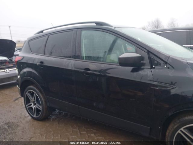 1FMCU0HD1KUA95524 Ford ESCAPE SEL